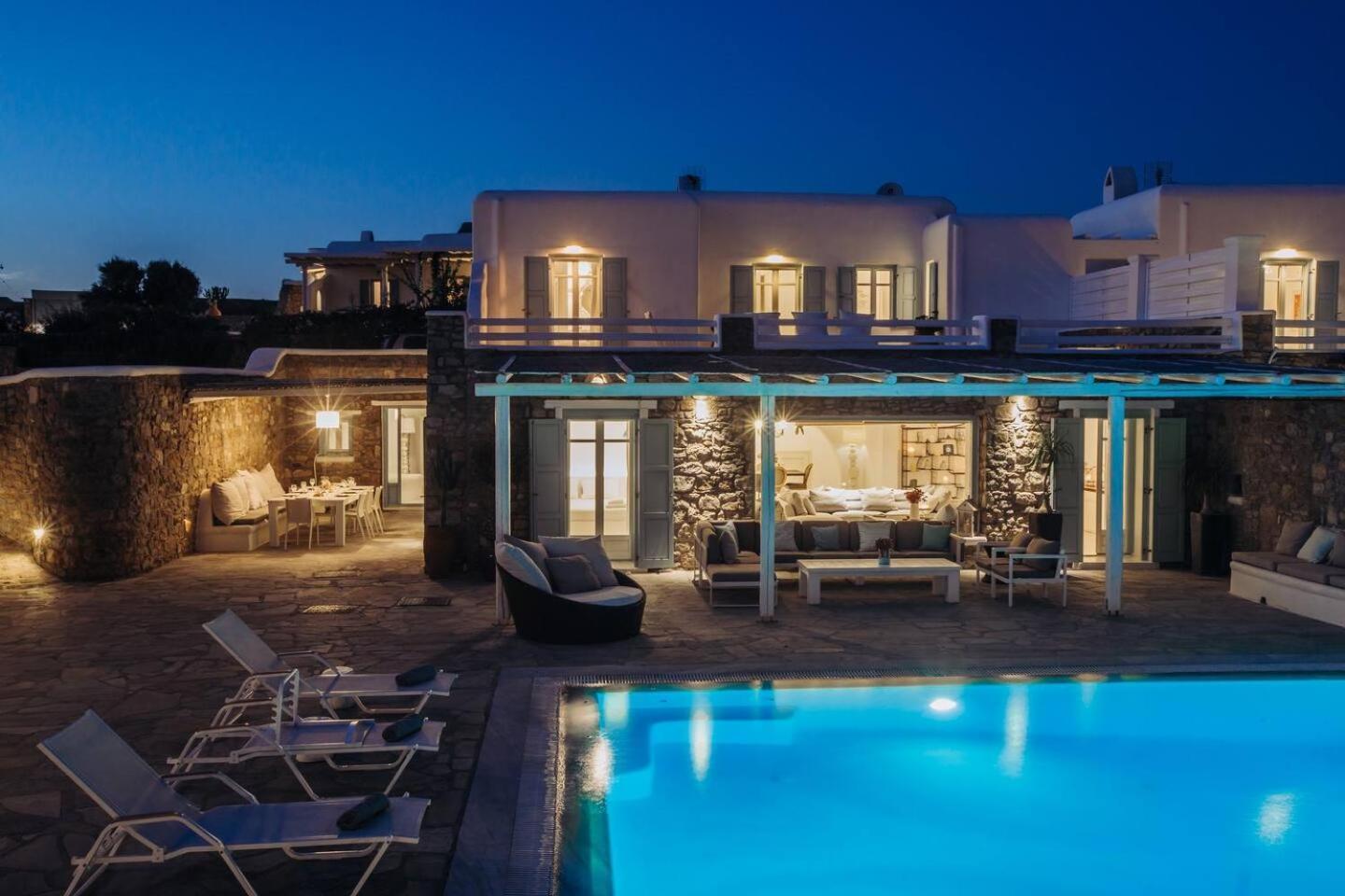 Mando Pool Villas W Sea Views - Five Bedrooms Super Paradise Beach  Exterior foto